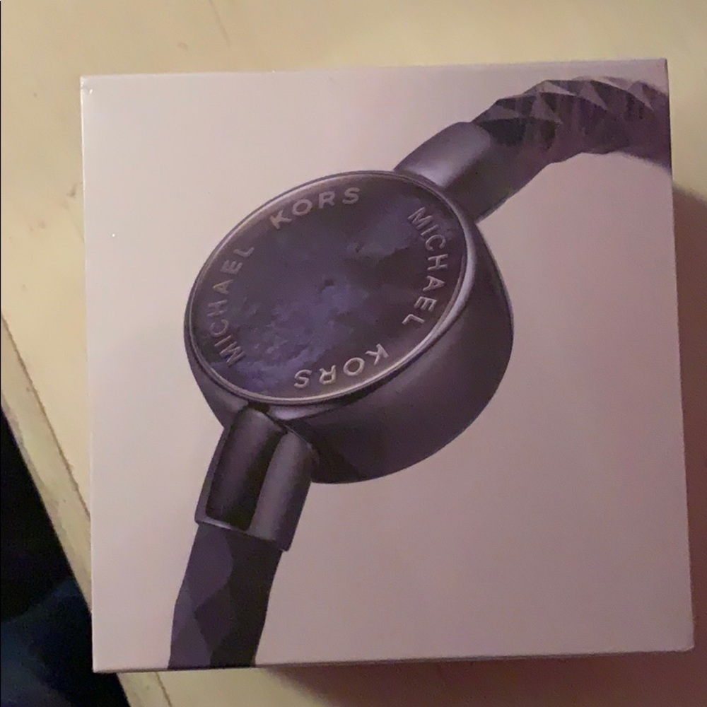 Michael kors access